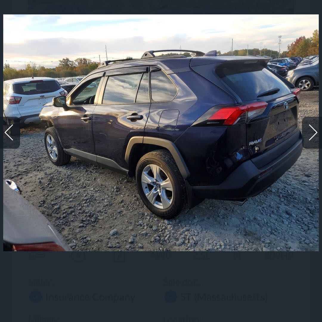 Car Image 2021 TOYOTA RAV4
