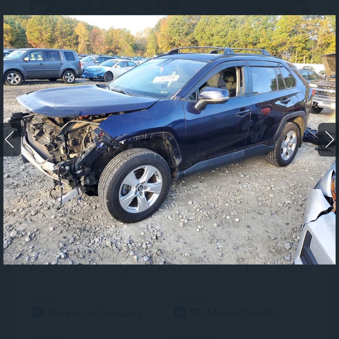 Car Image 2021 TOYOTA RAV4