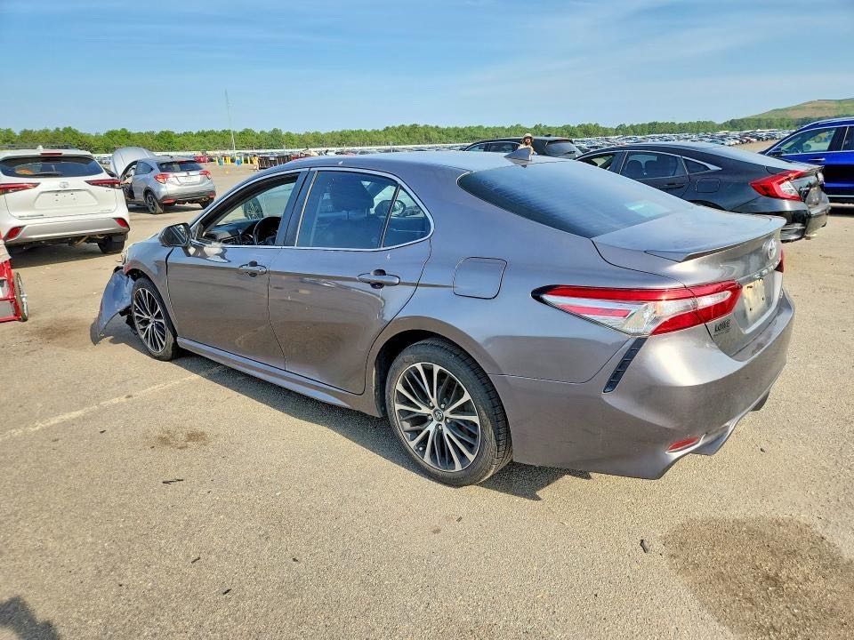 Car Image 2019 TOYOTA CAMRY