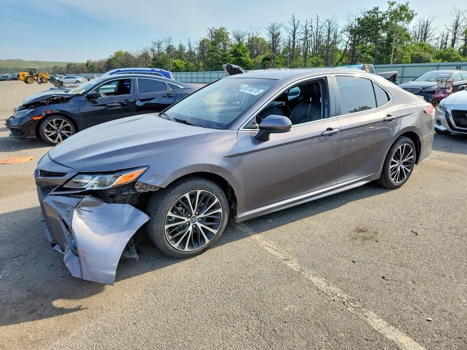 Car Image 2019 TOYOTA CAMRY