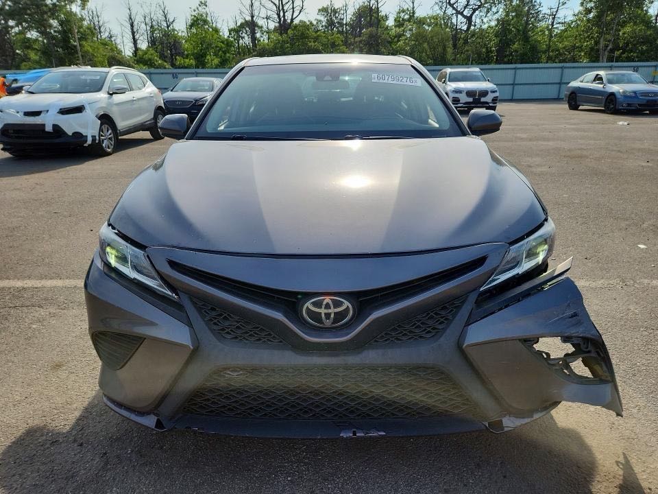 Car Image 2019 TOYOTA CAMRY