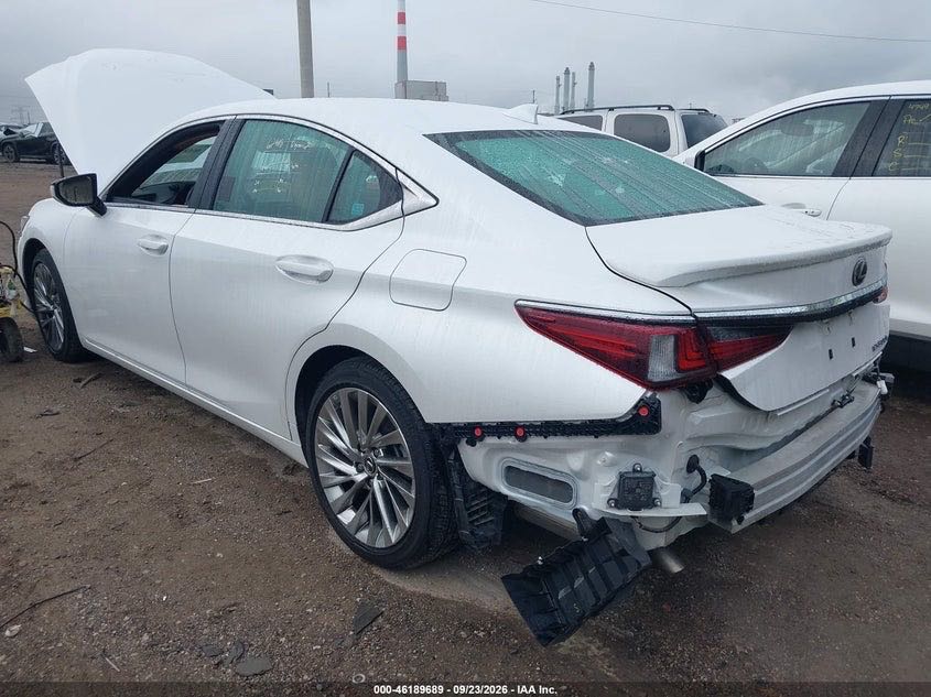 Car Image 2023 LEXUS ES