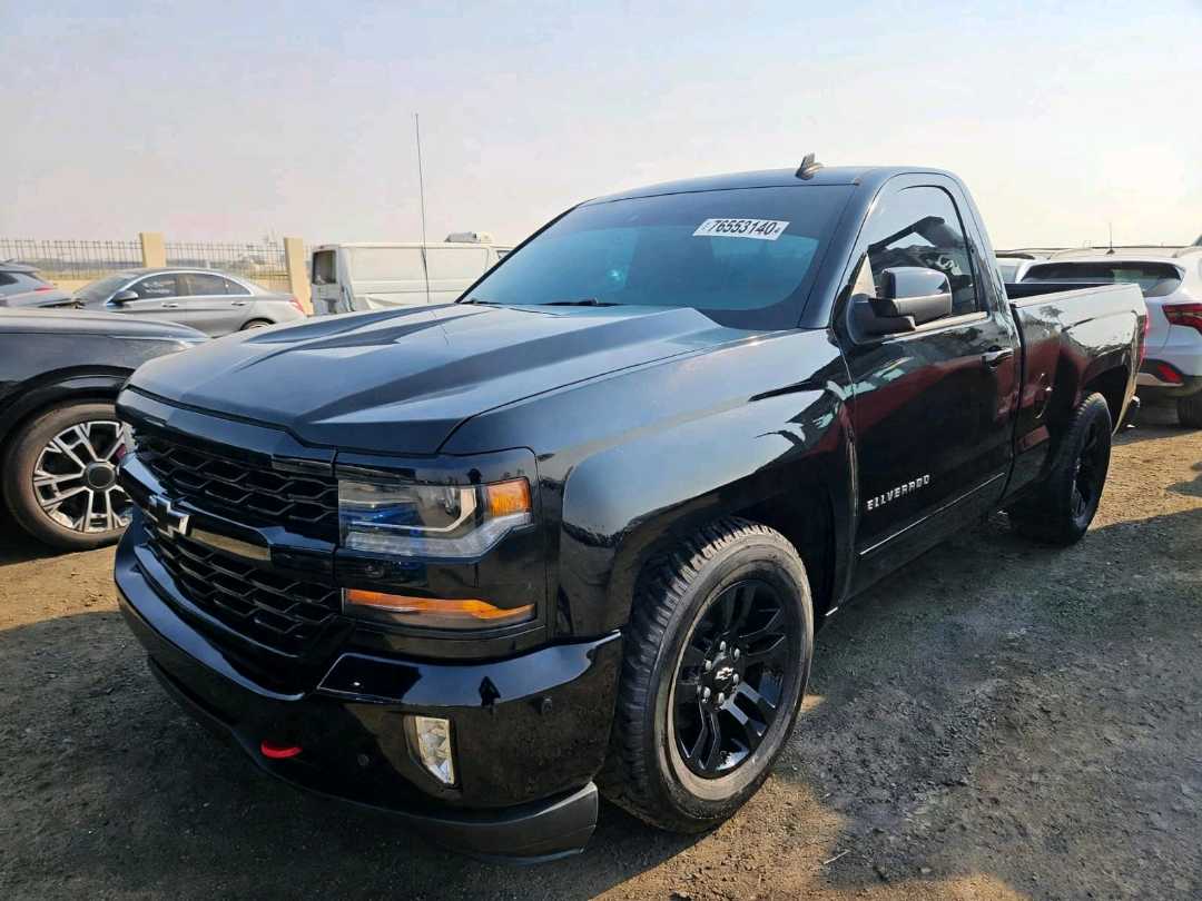 CHEVROLET SILVERADO Custom 2018
