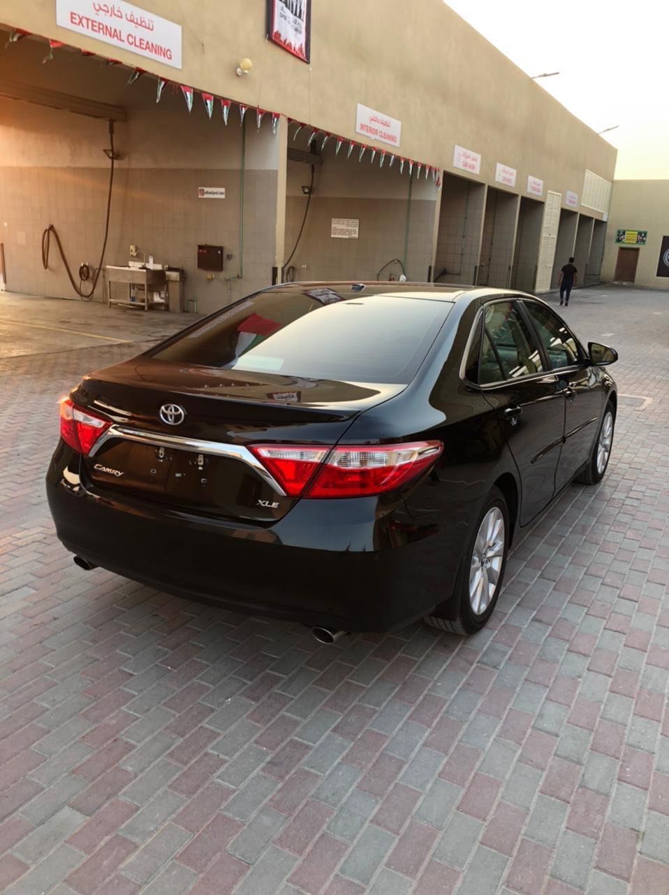 Car Image 2015 TOYOTA CAMRY XLE