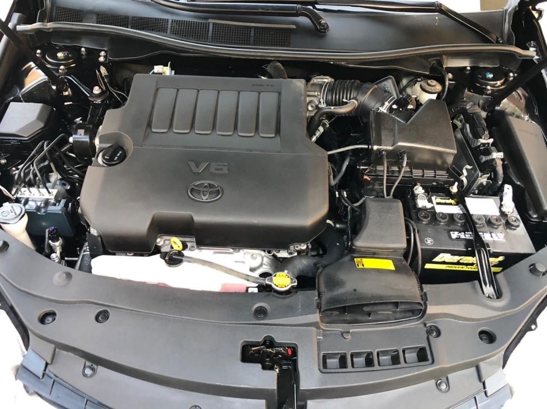 Car Image 2015 TOYOTA CAMRY XLE