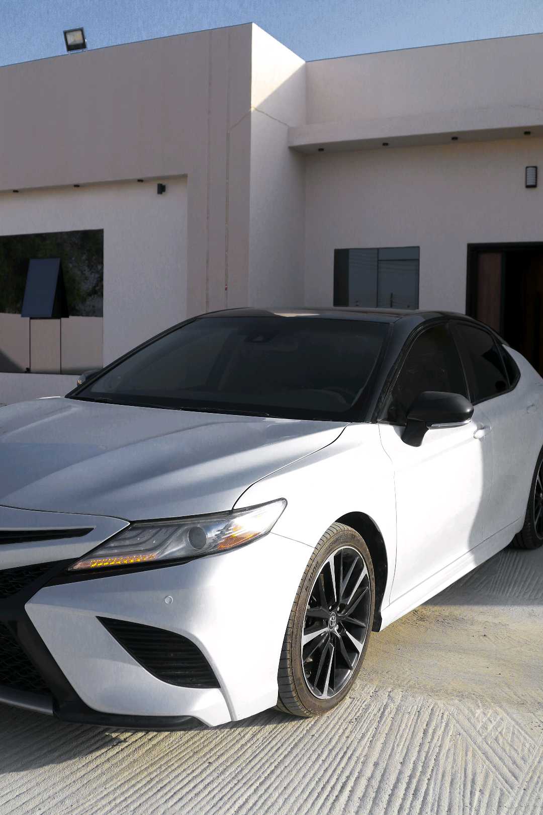 Car Image 2018 TOYOTA CAMRY XSE