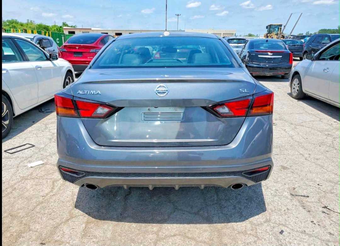 Car Image 2019 NISSAN ALTIMA