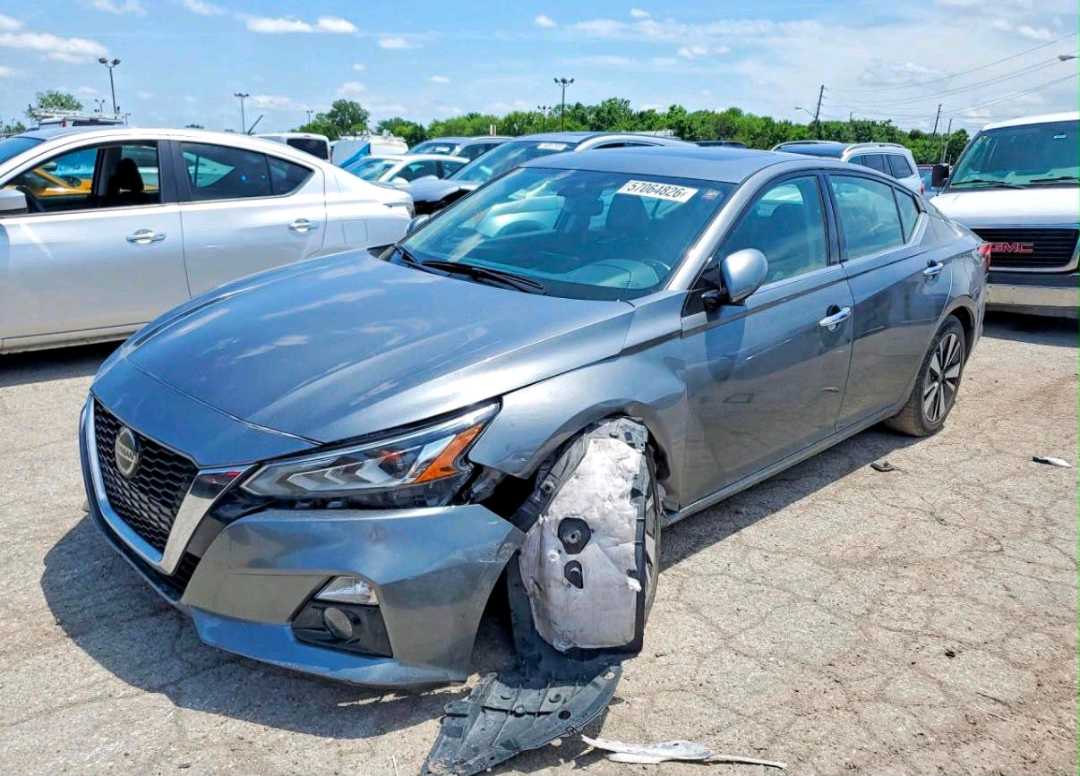 Car Image 2019 NISSAN ALTIMA