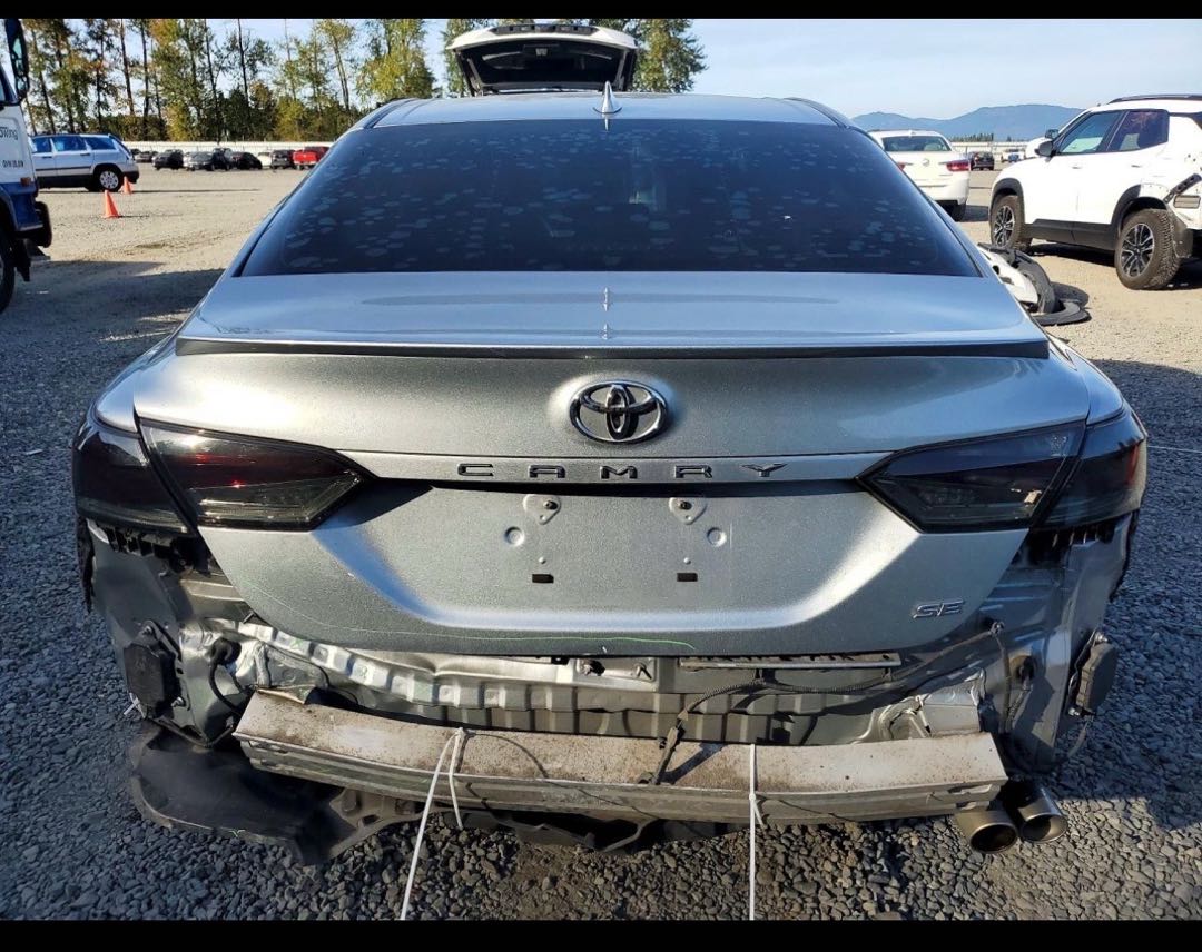 Car Image 2018 TOYOTA CAMRY