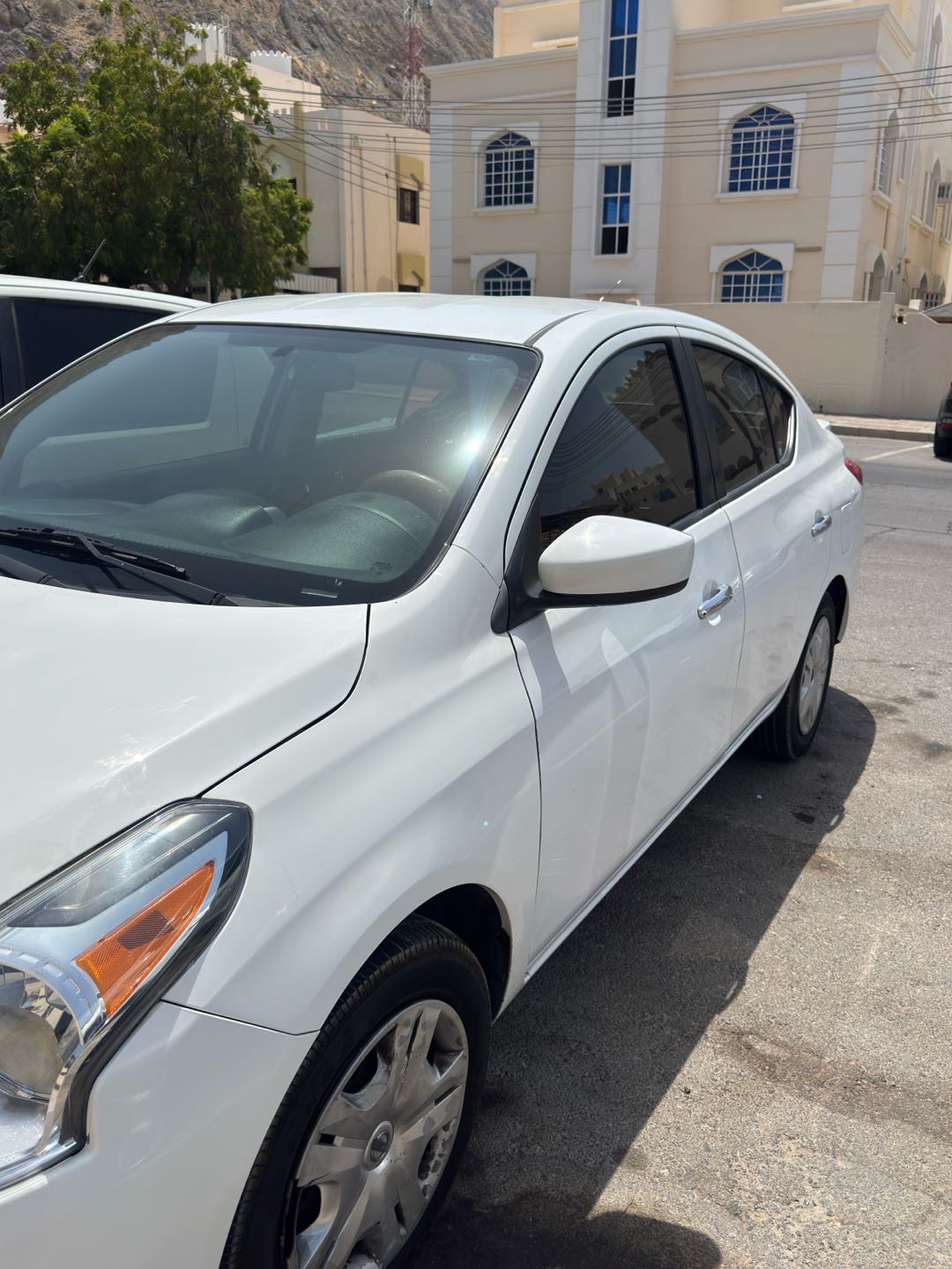 Car Image 2015 NISSAN VERSA SV