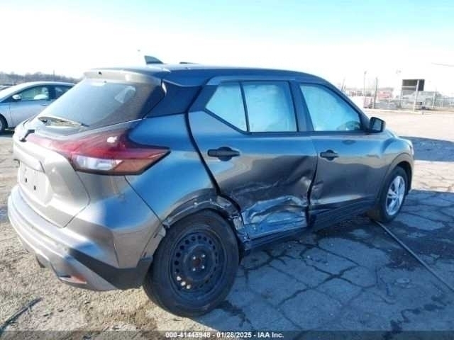 Car Image 2021 NISSAN KICKS