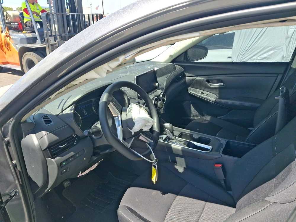 Car Image 2025 NISSAN SENTRA