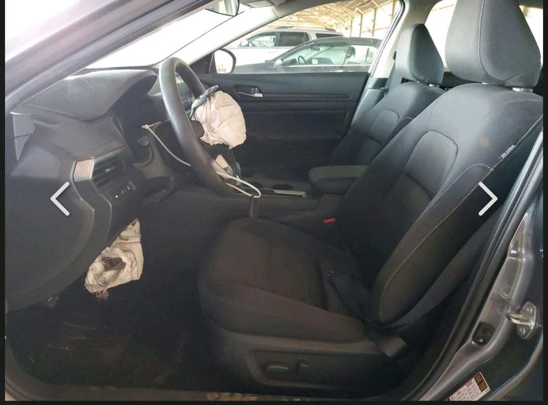 Car Image 2025 NISSAN ALTIMA