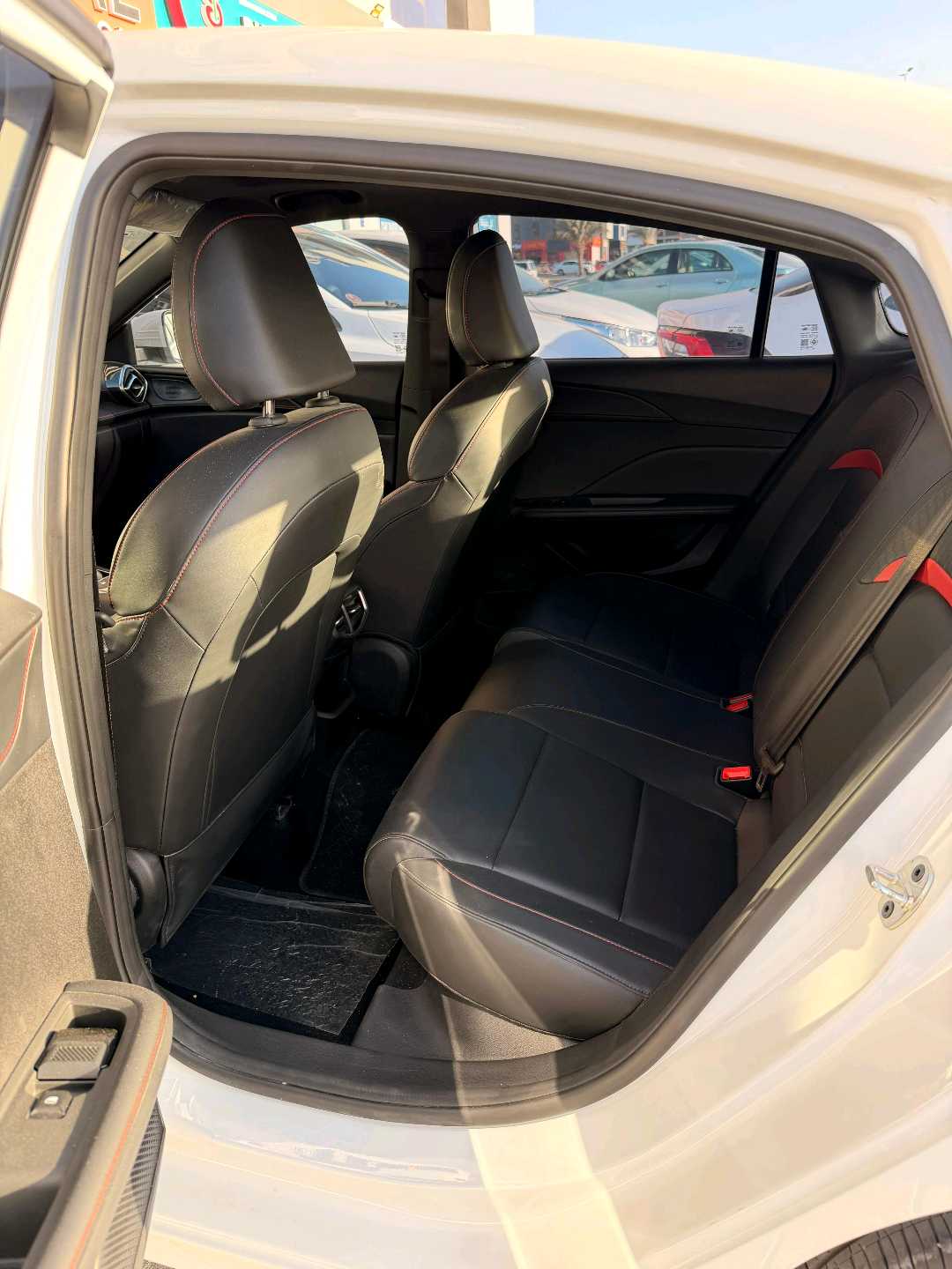 أم جي GT 2025