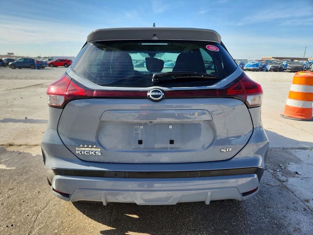 Car Image 2024 NISSAN KICKS