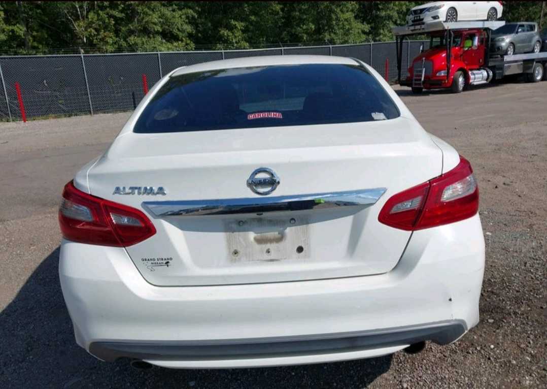 Car Image 2018 NISSAN ALTIMA