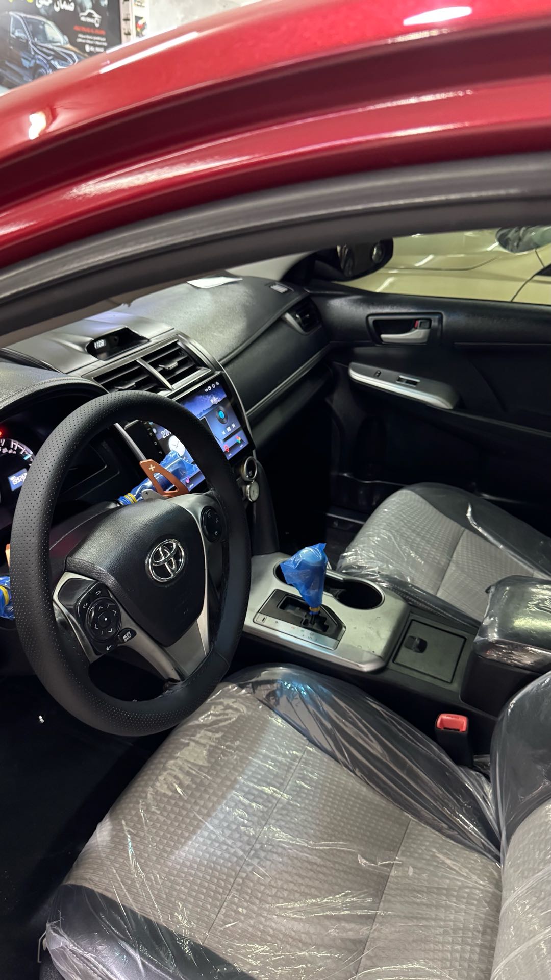 Car Image 2014 TOYOTA CAMRY SE
