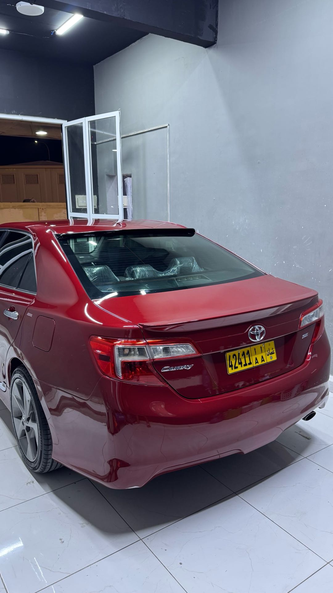 Car Image 2014 TOYOTA CAMRY SE