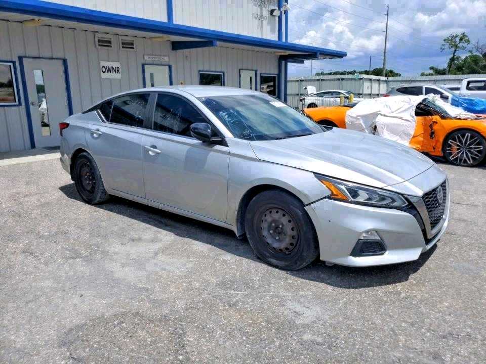 Car Image 2020 NISSAN ALTIMA