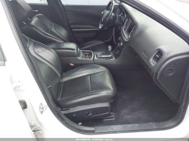 Car Image 2019 DODGE CHARGER