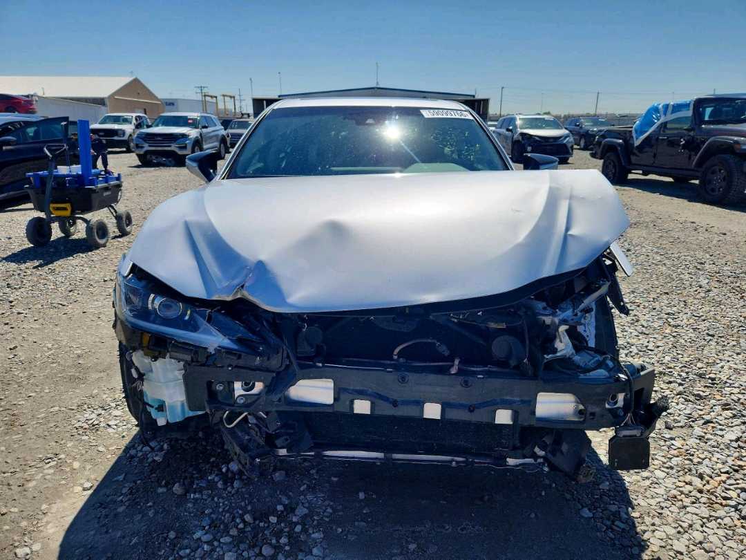 Car Image 2019 LEXUS ES