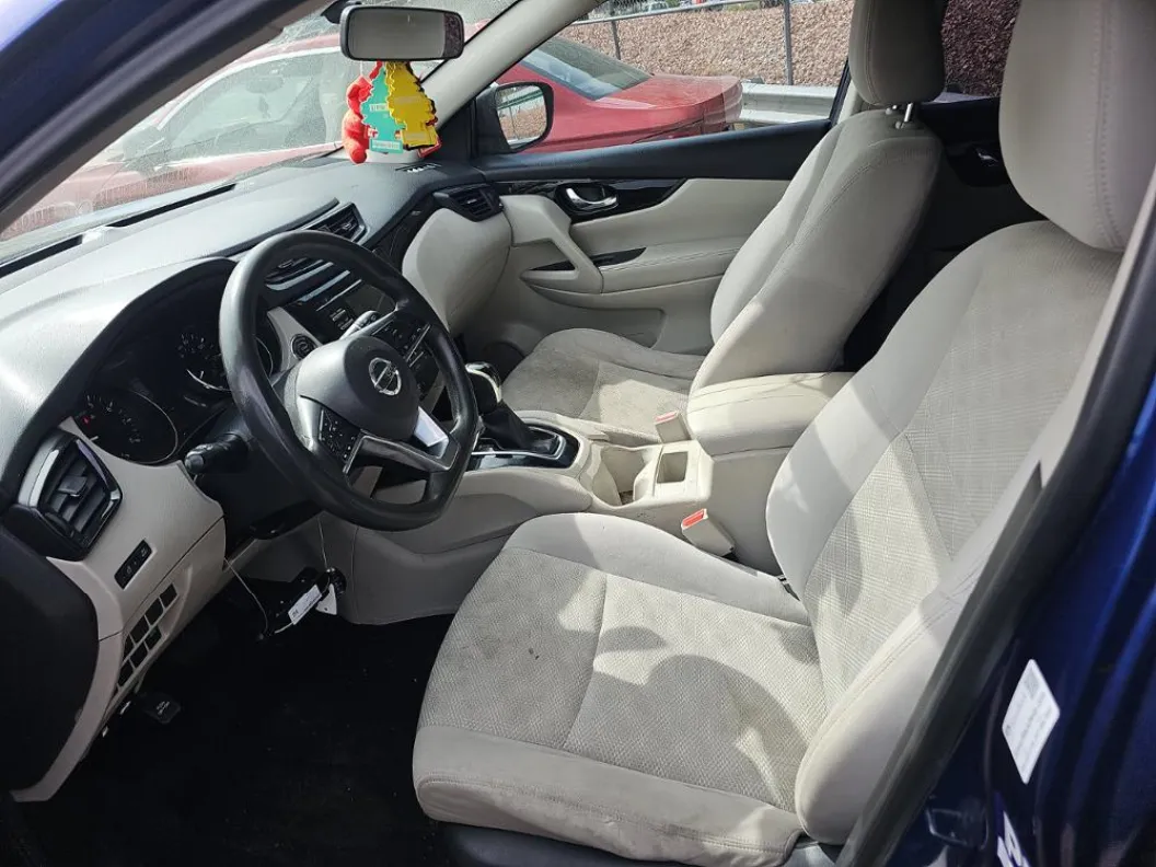 Car Image 2018 NISSAN ROGUE