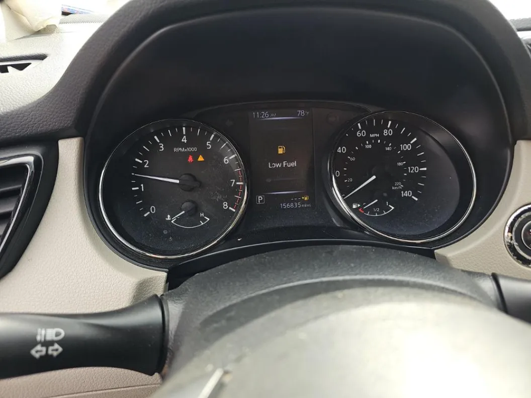 Car Image 2018 NISSAN ROGUE