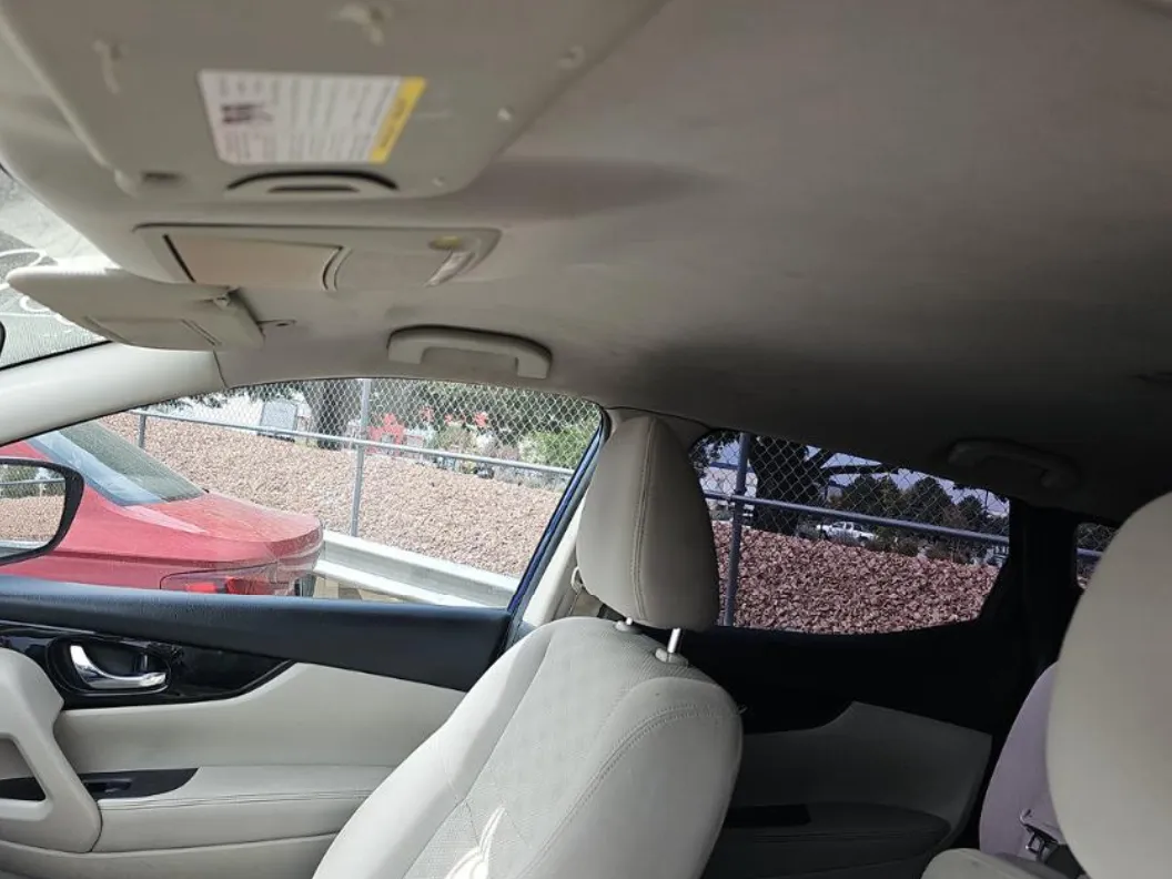 Car Image 2018 NISSAN ROGUE