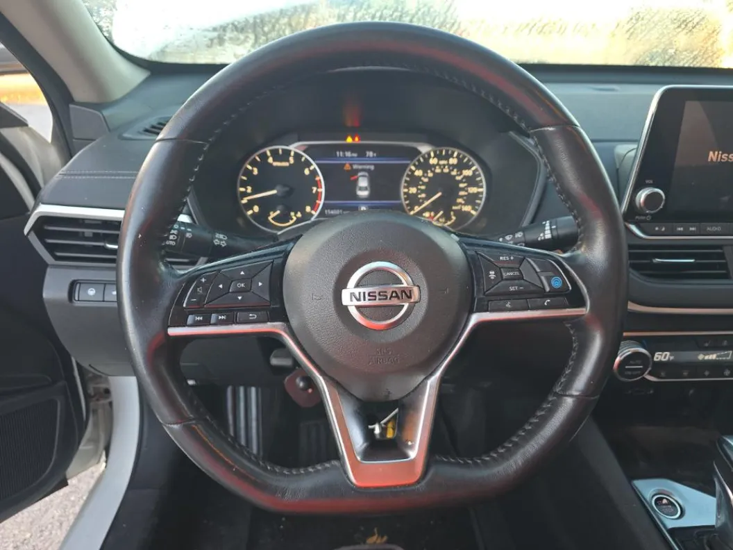 Car Image 2019 NISSAN ALTIMA