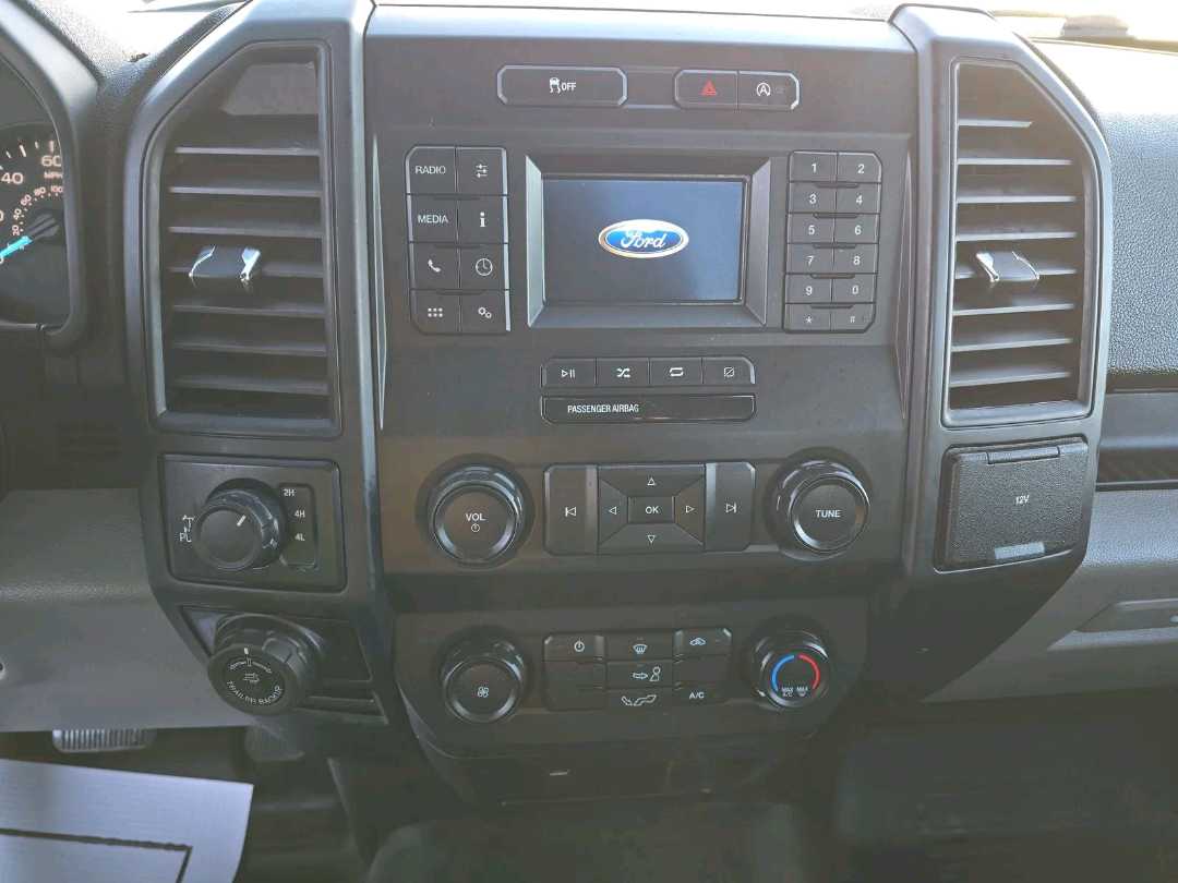 Car Image 2019 FORD F-150