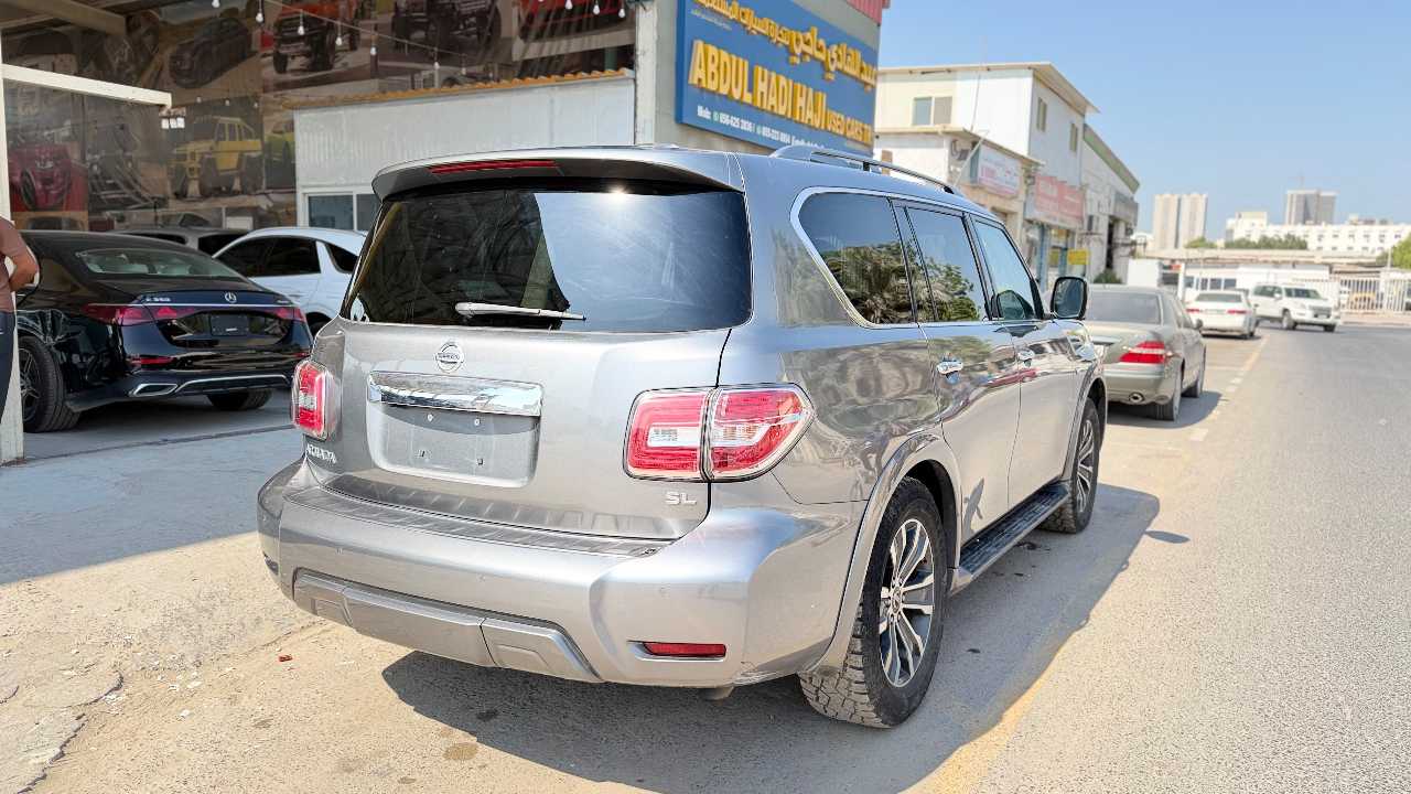 Car Image 2019 NISSAN ARMADA