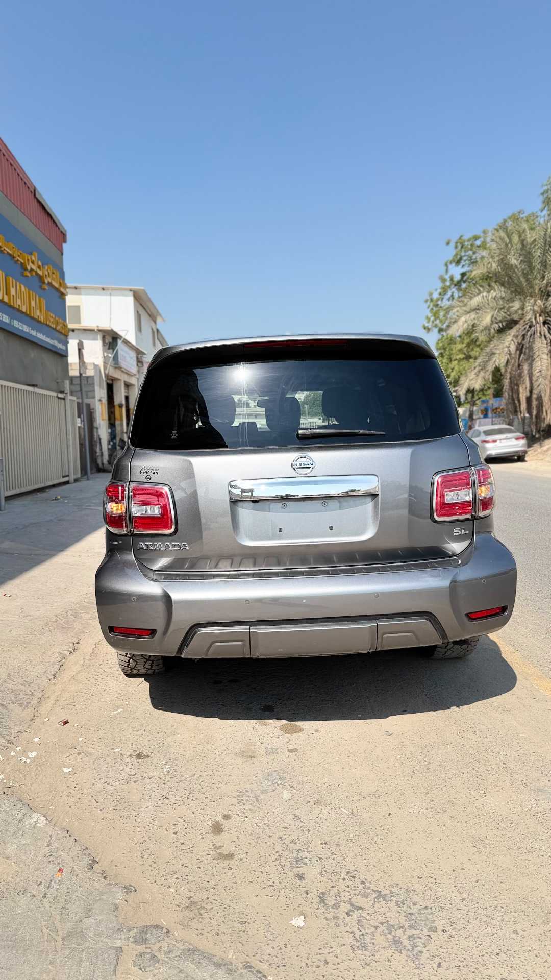 Car Image 2019 NISSAN ARMADA