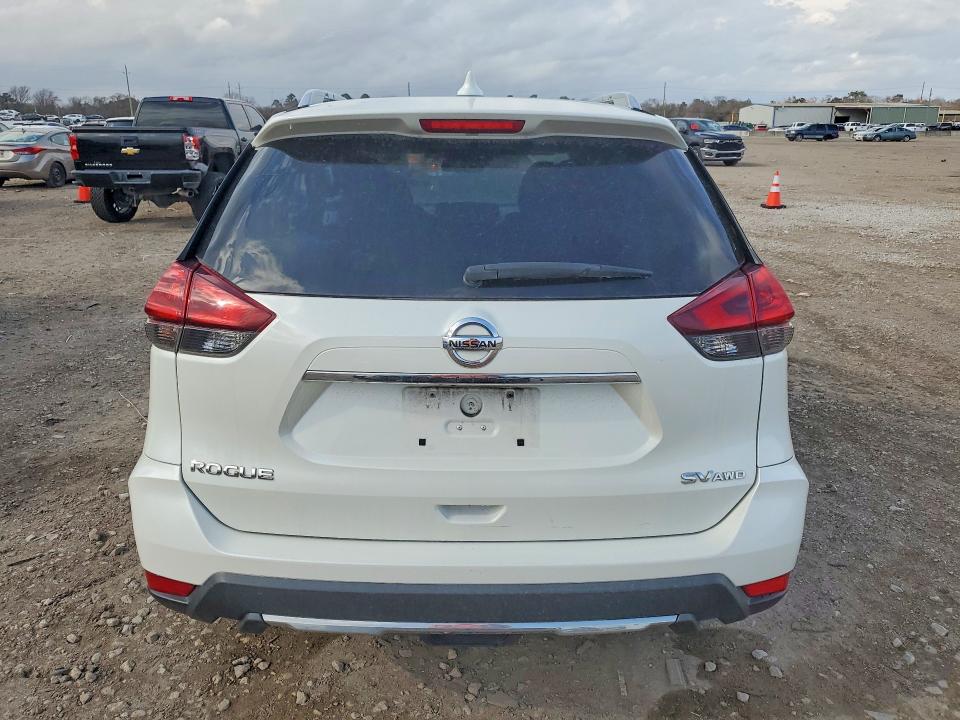 Car Image 2019 NISSAN ROGUE