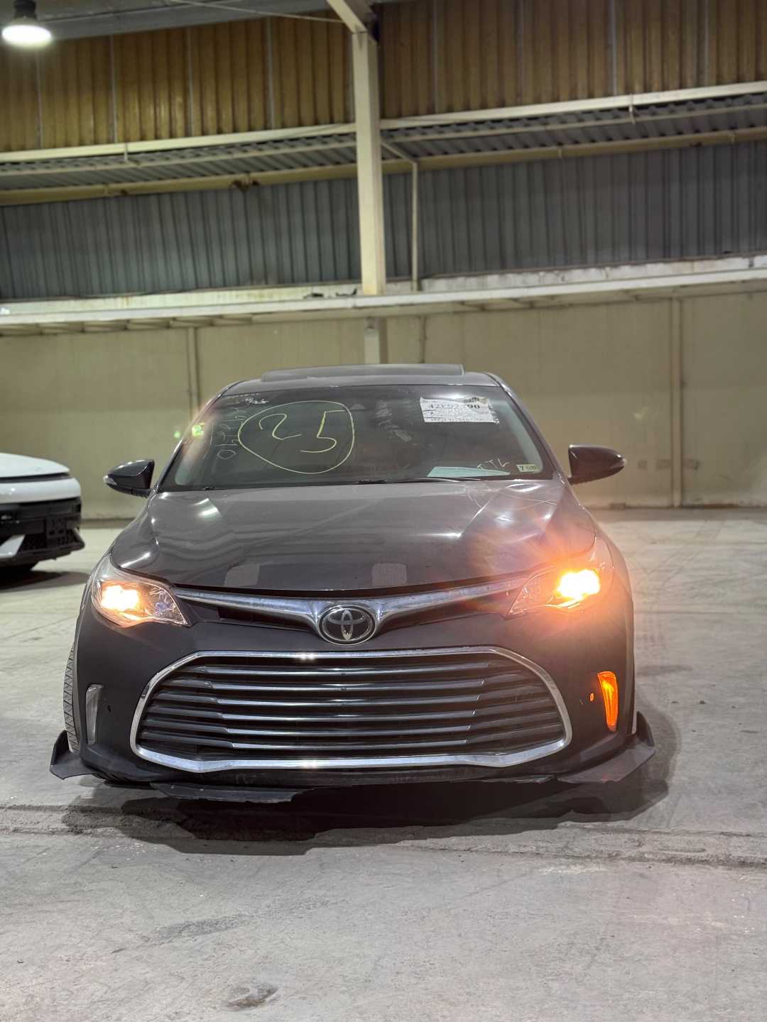 Car Image 2018 TOYOTA AVALON