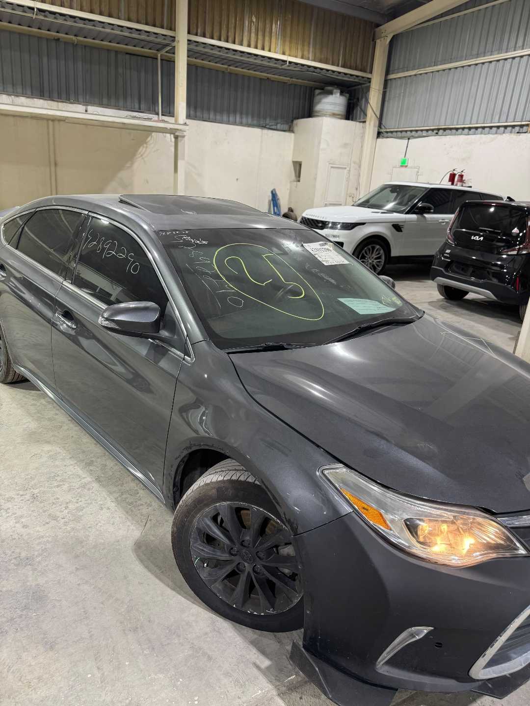 Car Image 2018 TOYOTA AVALON