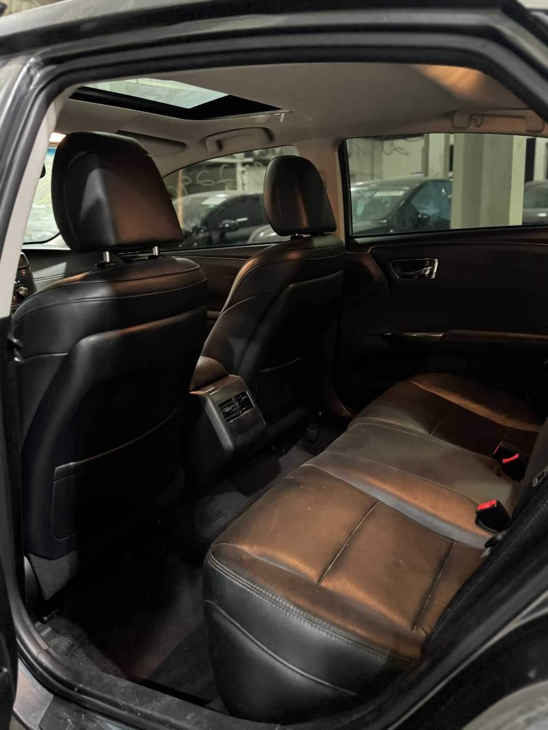 Car Image 2018 TOYOTA AVALON