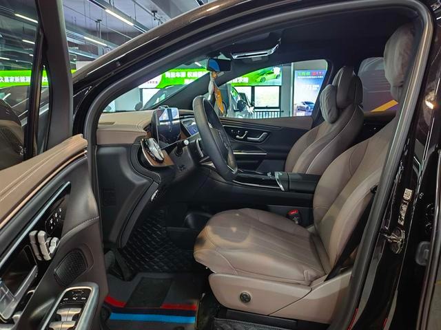 Car Image 2018 MERCEDES GLC CLASS