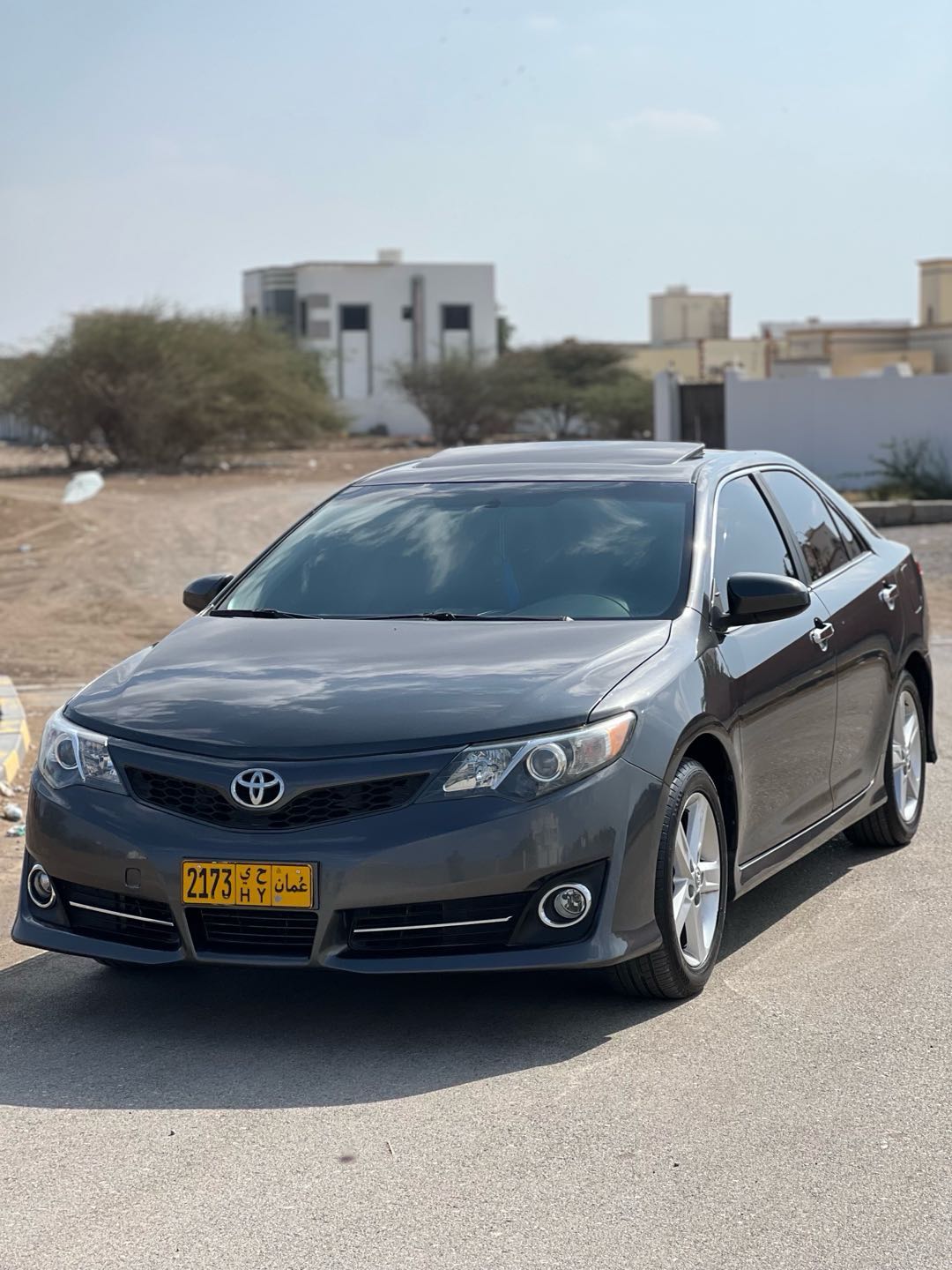 Car Image 2012 TOYOTA CAMRY LE