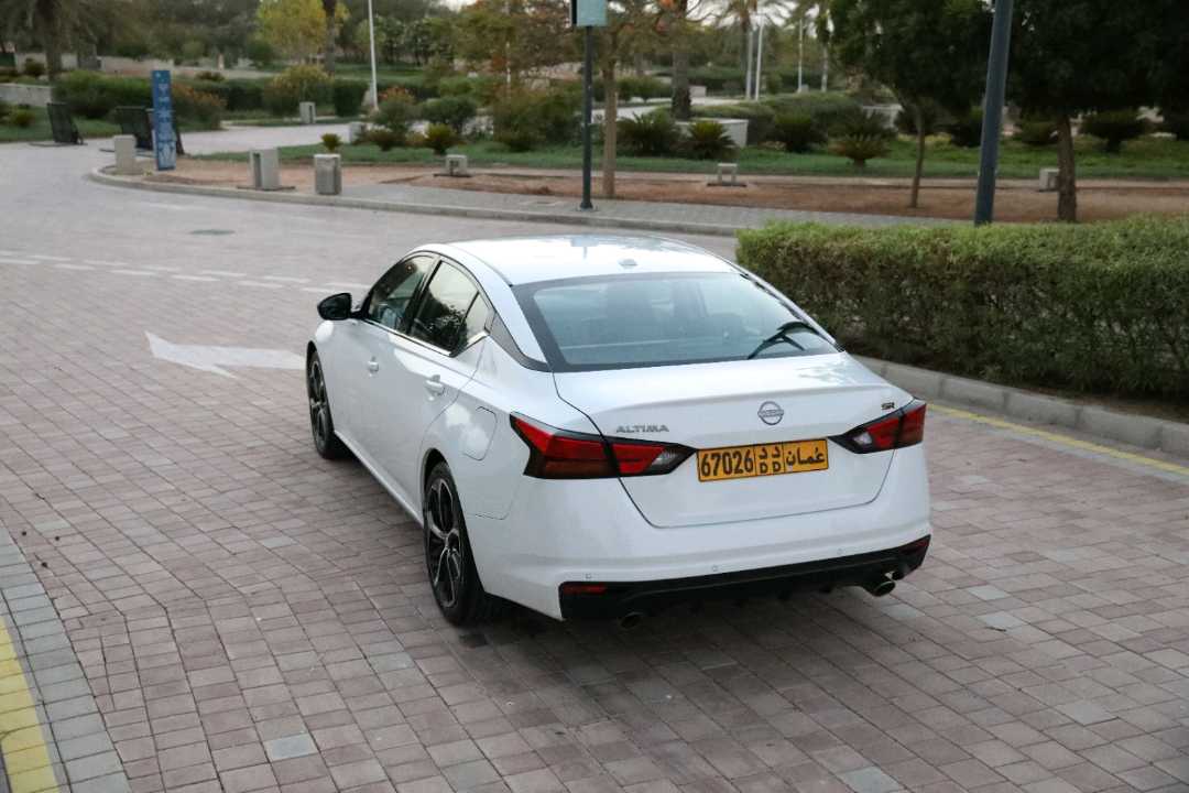 Car Image 2023 NISSAN ALTIMA SR