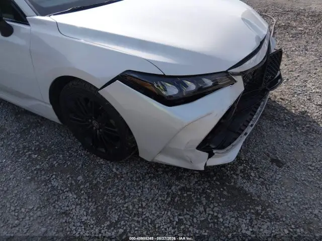 Car Image 2021 TOYOTA AVALON