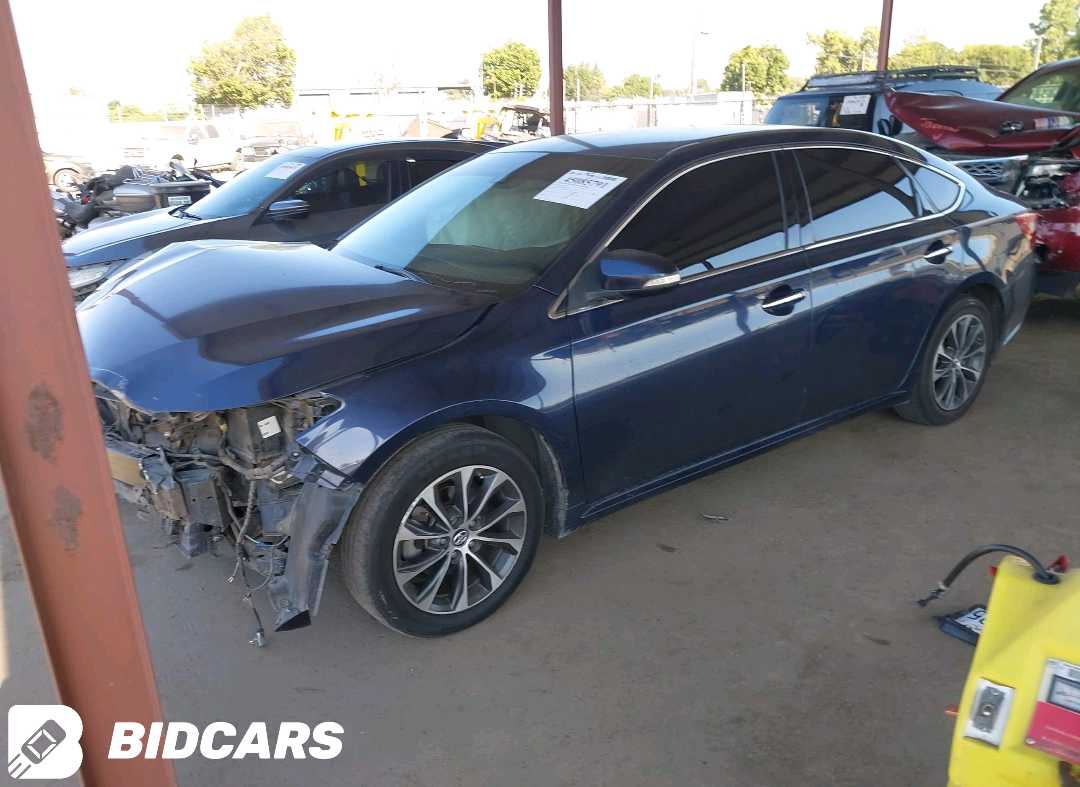 Car Image 2018 TOYOTA AVALON
