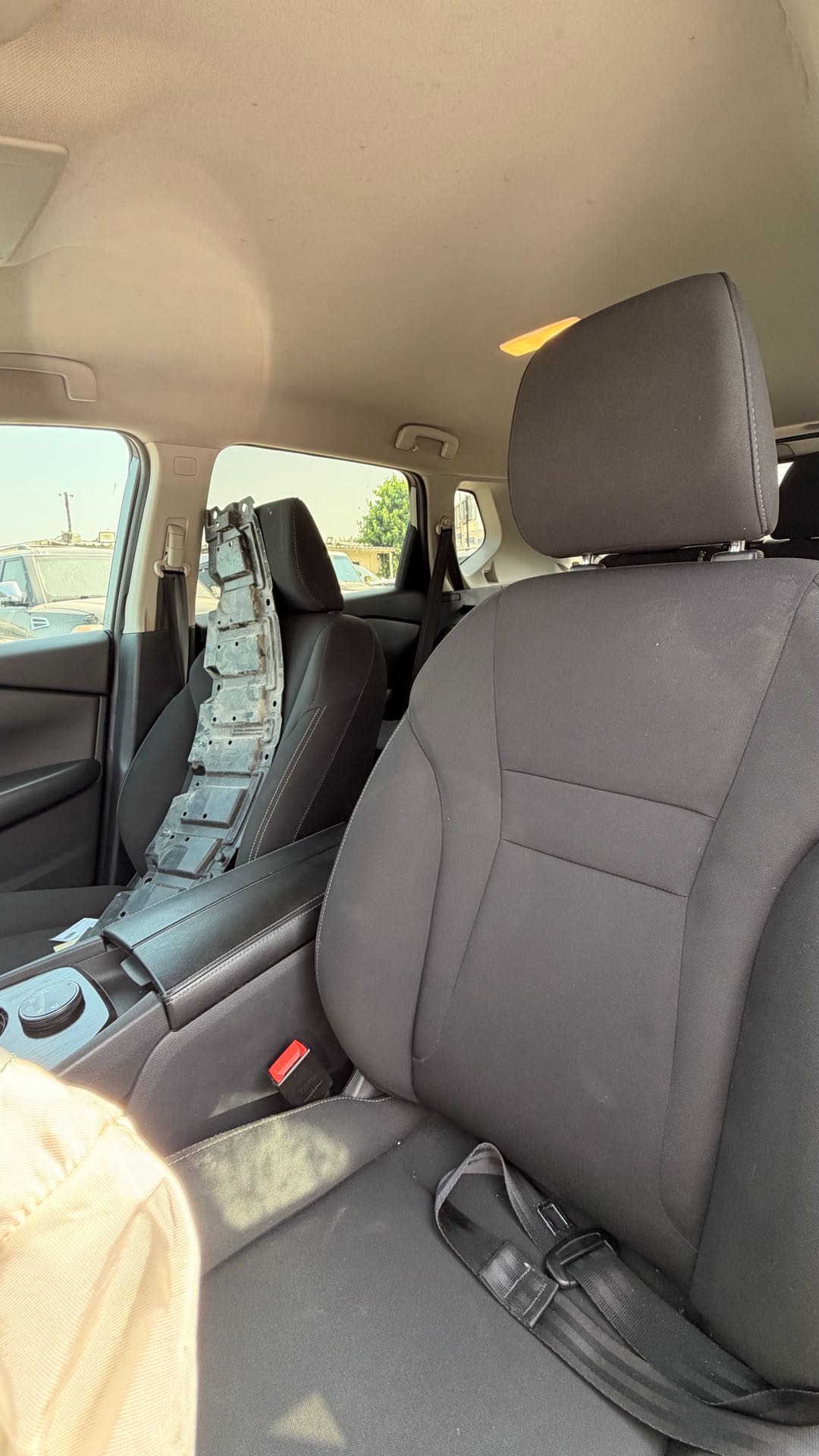 Car Image 2024 NISSAN ROGUE