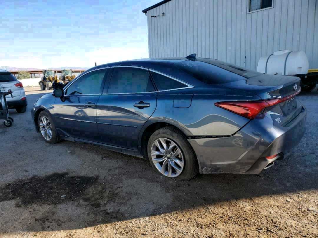 Car Image 2020 TOYOTA AVALON