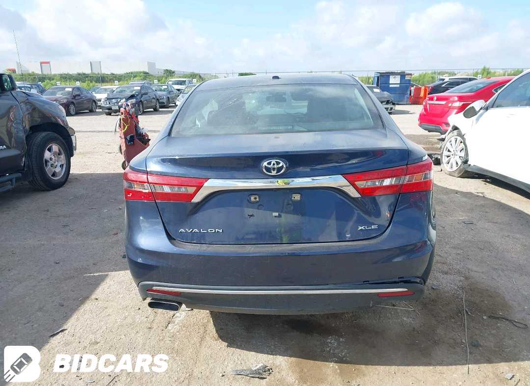 Car Image 2018 TOYOTA AVALON