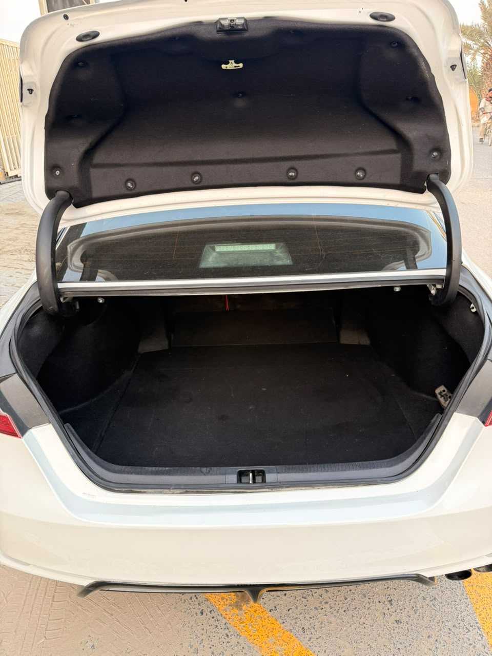 Car Image 2019 TOYOTA CAMRY