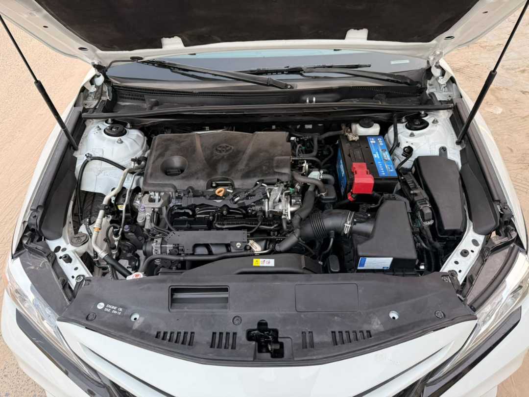 Car Image 2019 TOYOTA CAMRY