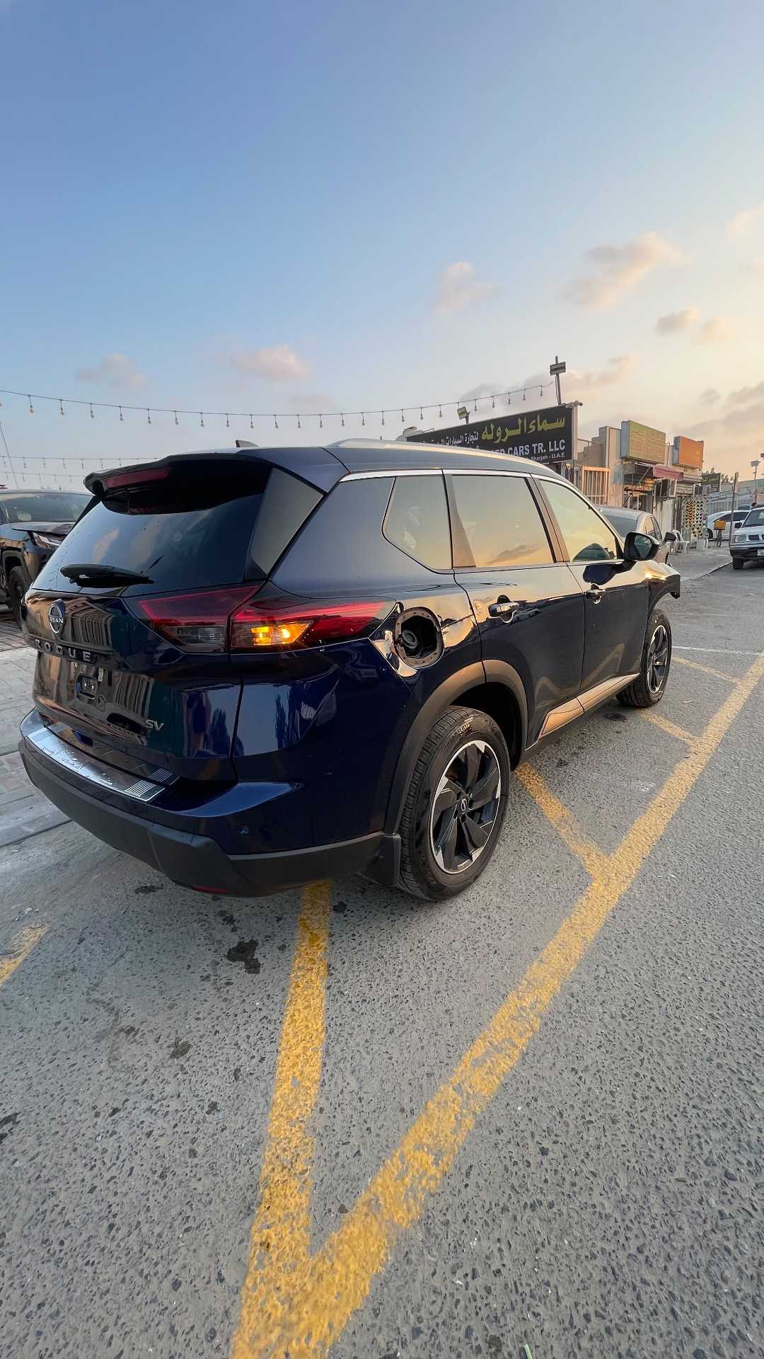 Car Image 2024 NISSAN ROGUE