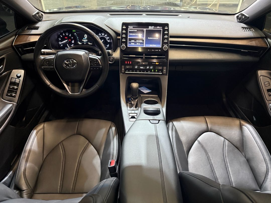 Car Image 2019 TOYOTA AVALON XLE
