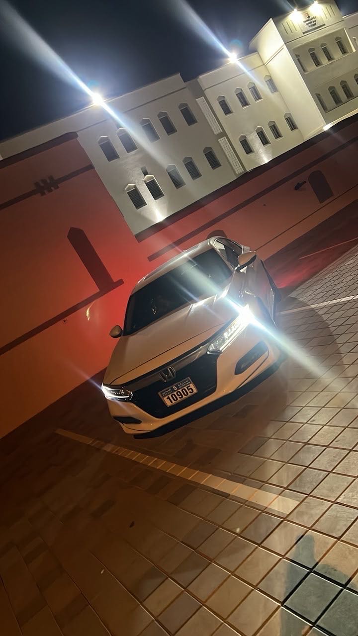 Car Image 2018 HONDA ACCORD EXL