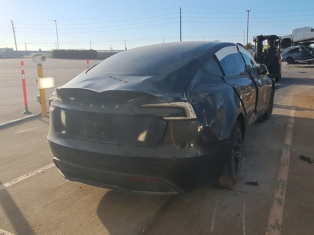 Car Image 2025 TESLA Model 3